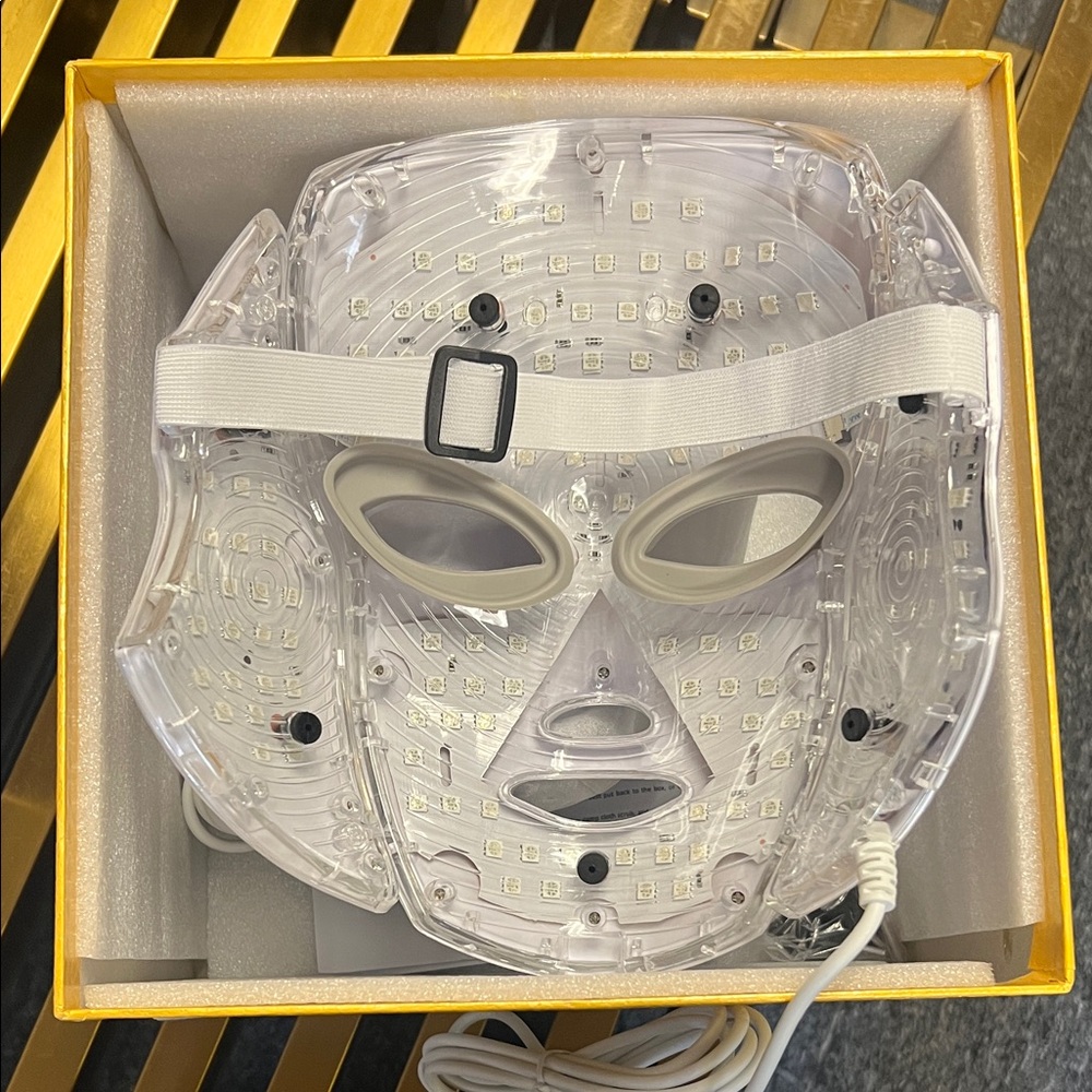 Colorful LED Beauty Mask - Picture 3 of 7